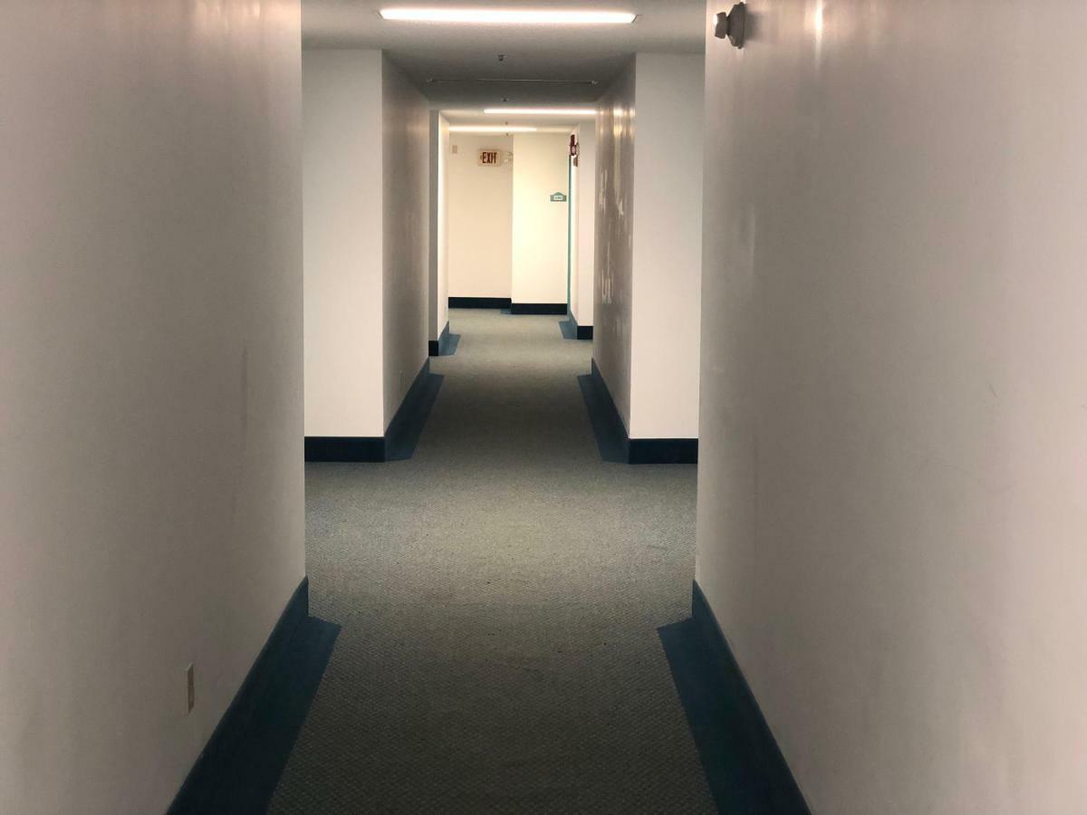 Westwind Motor Inn Drayton Valley Bagian luar foto