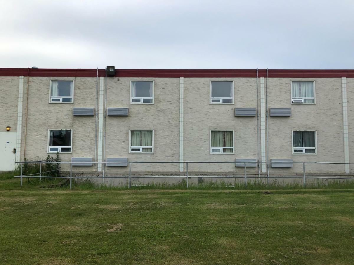 Westwind Motor Inn Drayton Valley Bagian luar foto