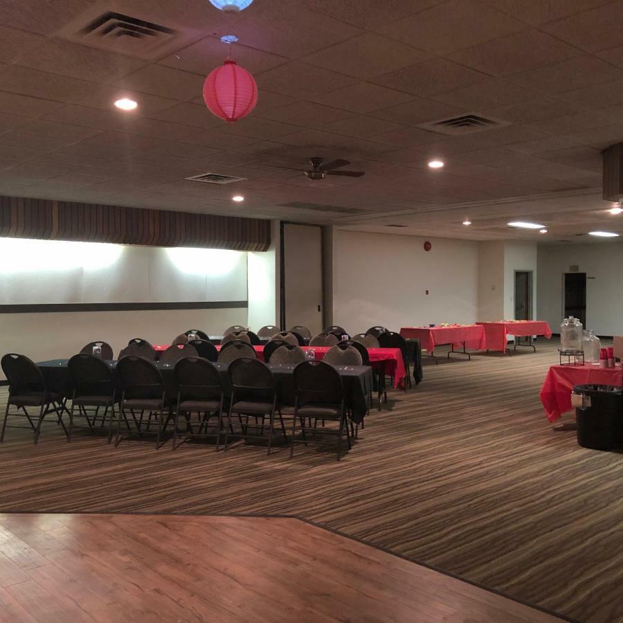 Westwind Motor Inn Drayton Valley Bagian luar foto